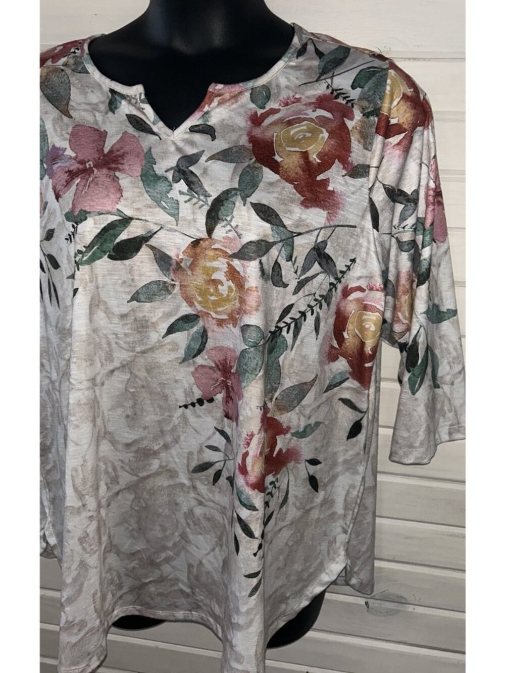 CJ Banks Sz PLUS 2X Floral Knit Pullover Tunic 3/4 Sleeve Notched Neck EUC